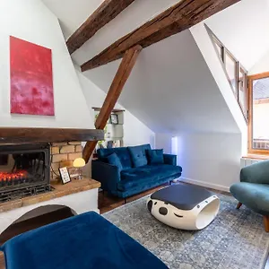 Sous Les Toits D'annecy, Un Irresistible Pour 1 A 6 Personnes En Plein Coeur De , Annecy France